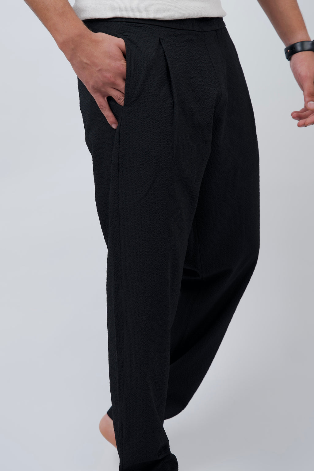 Pleated Comfort Pants – Popcorn Texture