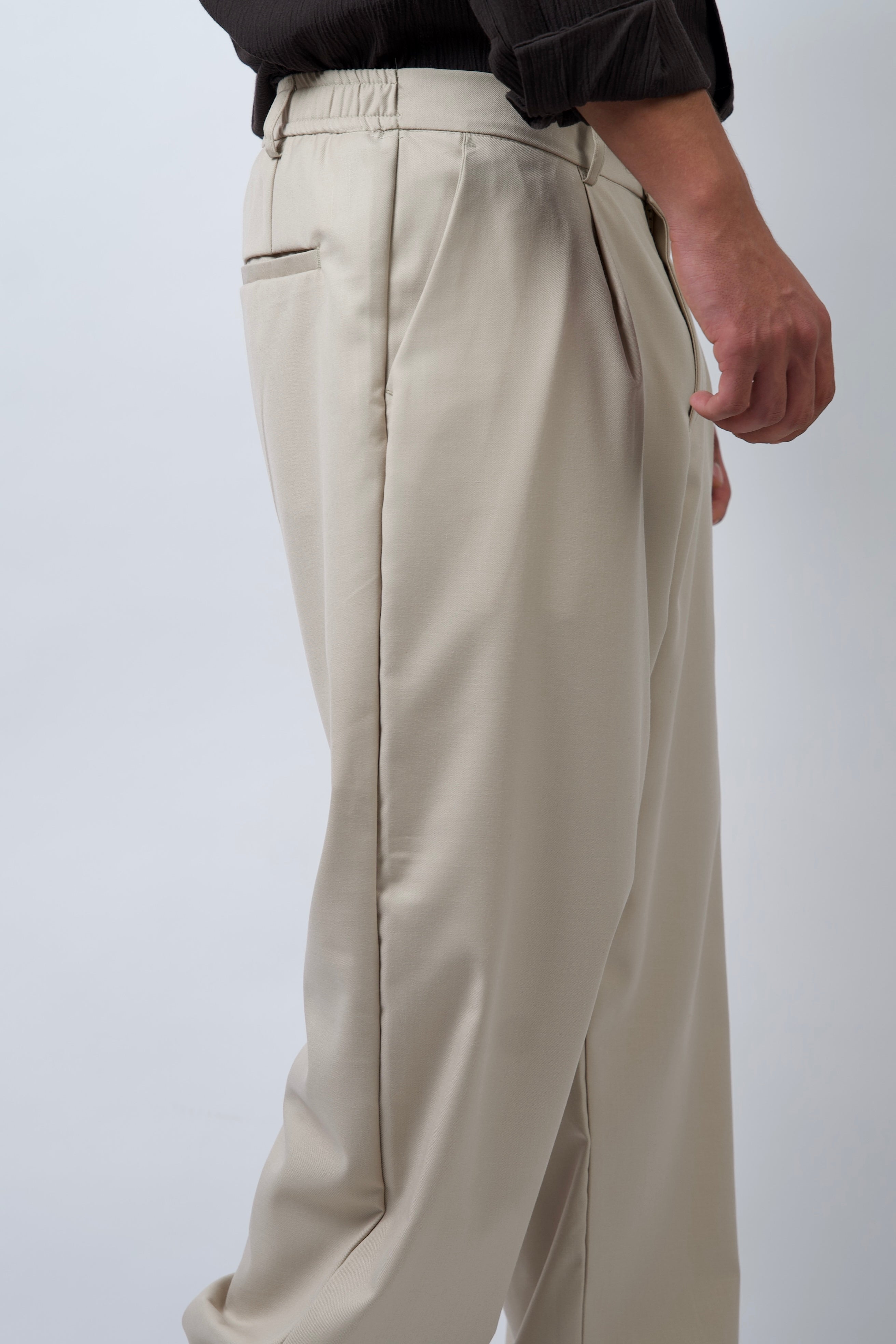 Relaxed Pleated Trousers