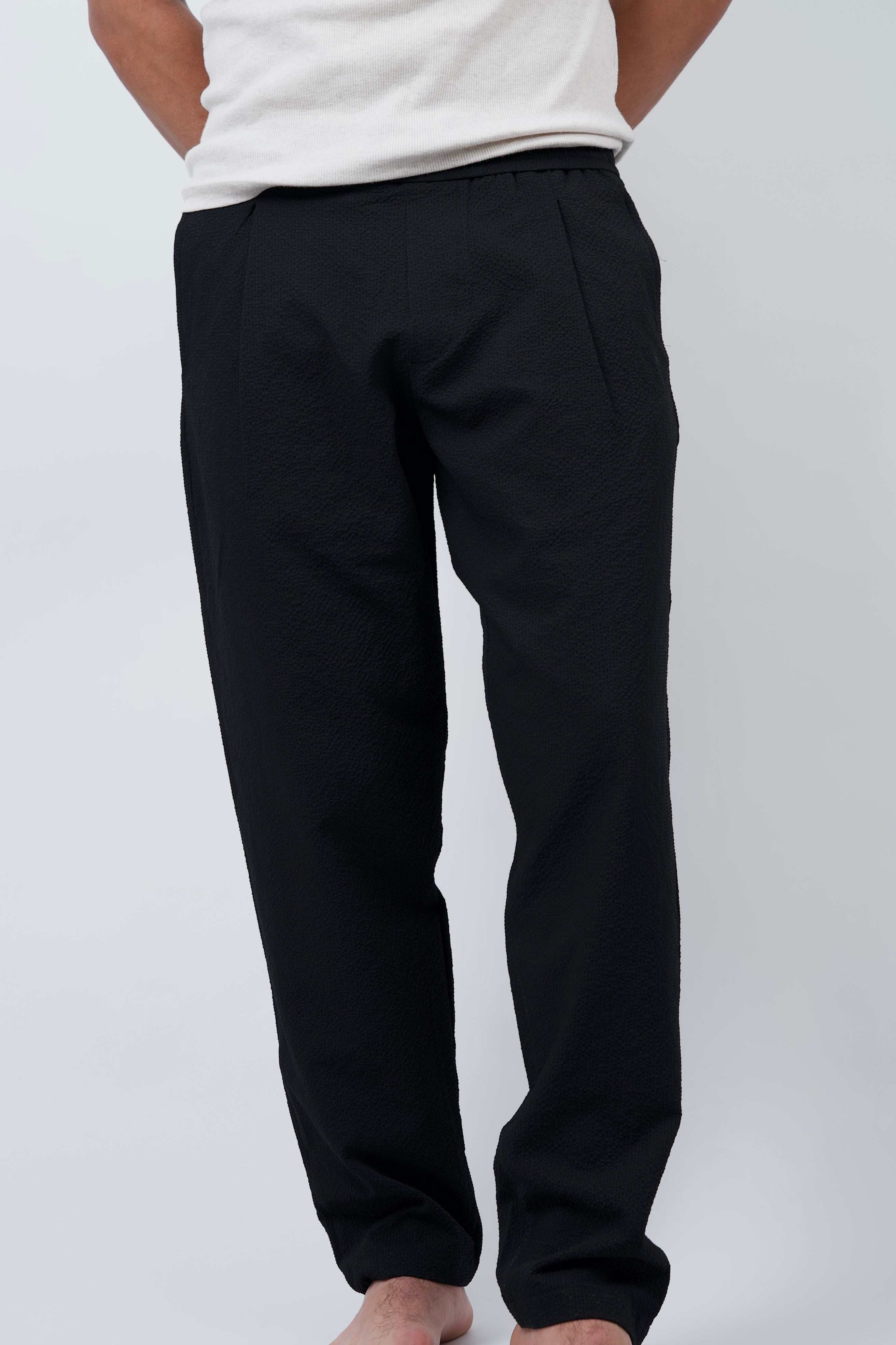 Pleated Comfort Pants – Popcorn Texture